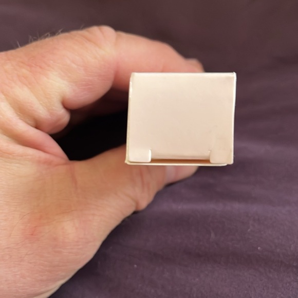 Mary Kay Satin Lip Mask - Picture 2 of 7